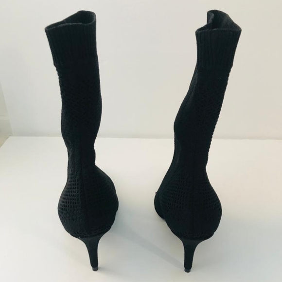 - New 💯 Authentic Balenciaga Black Knit Fabric Knife Ankle Socks Booties 3 - Picture 8 of 17